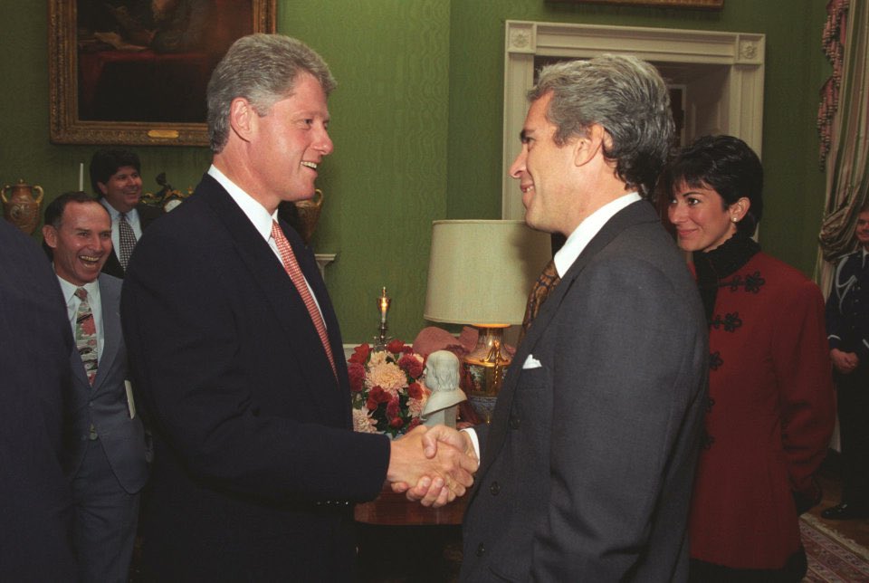 RaheemKassam's tweet photo. New photos published today in The Sun.
It’s incredible to think: this was a year into the Clinton presidency, and Epstein took Clinton on the “Lolita Express” but Billy still isn’t investigated nor cancelled and DC reporters continue to fawn over him. #PedoMedia https://t.co/57AYMoSevf