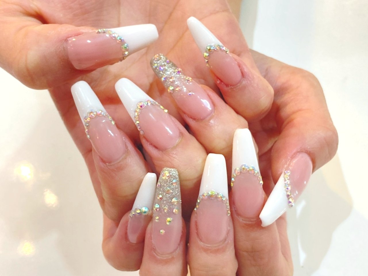 Nailsgogo 渋谷 ネイルサロン Nailsgogo ネット予約 T Co Pjrbh5rlbe インスタ T Co Gmbqsa2d9y ネイル 担当 ゆさ 白フレンチネイル フレンチネイル シンプルネイル ありがとうございました 渋谷ネイルサロン 派手ネイル