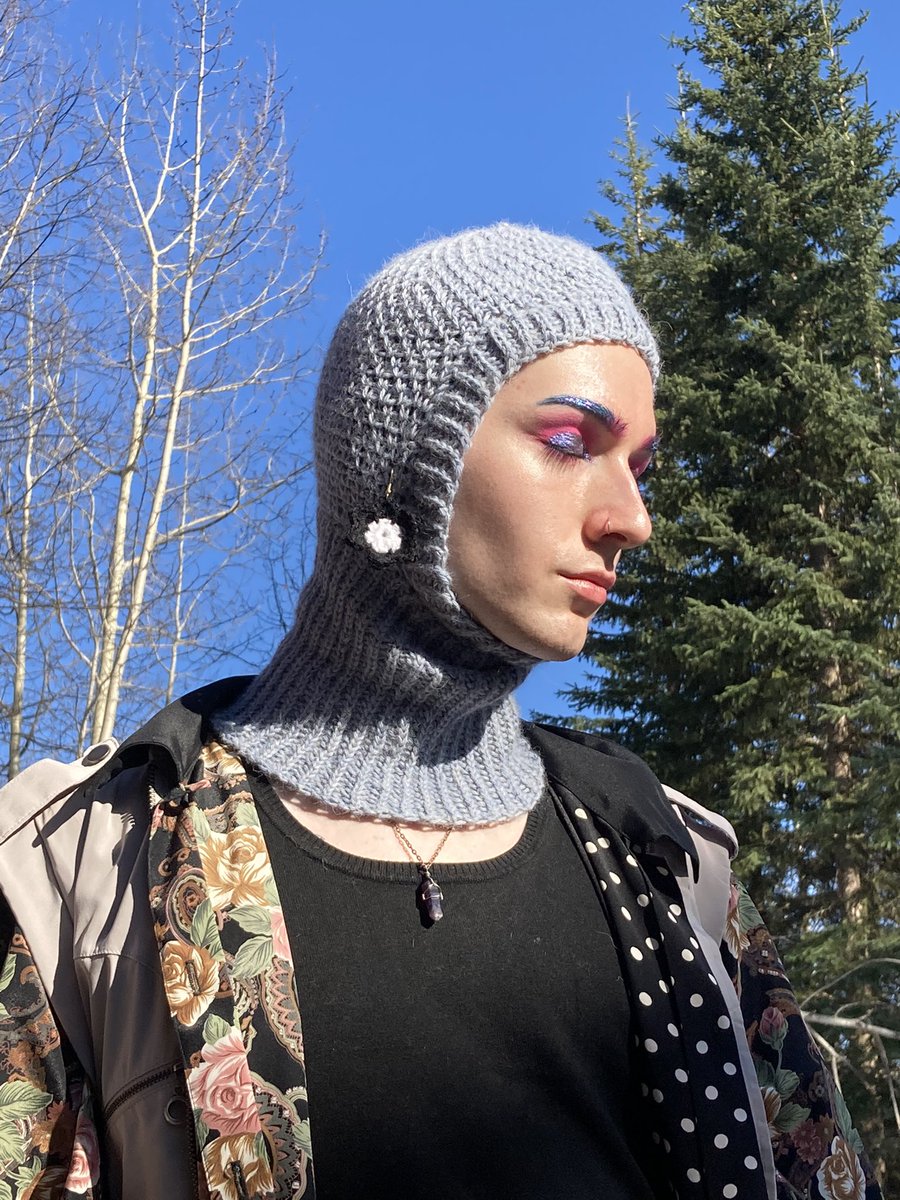 alaskacrochet's tweet photo. crochet balaclava + earrings thank u very much https://t.co/wWsvjFx2Ig