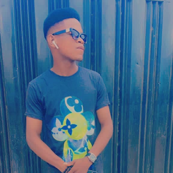 ArkboyArt's tweet photo. It's my birthday guys 💃💃💃💃
Kindly say a word of prayer....
#HBD #Prayer https://t.co/BRU0kyHvSB
