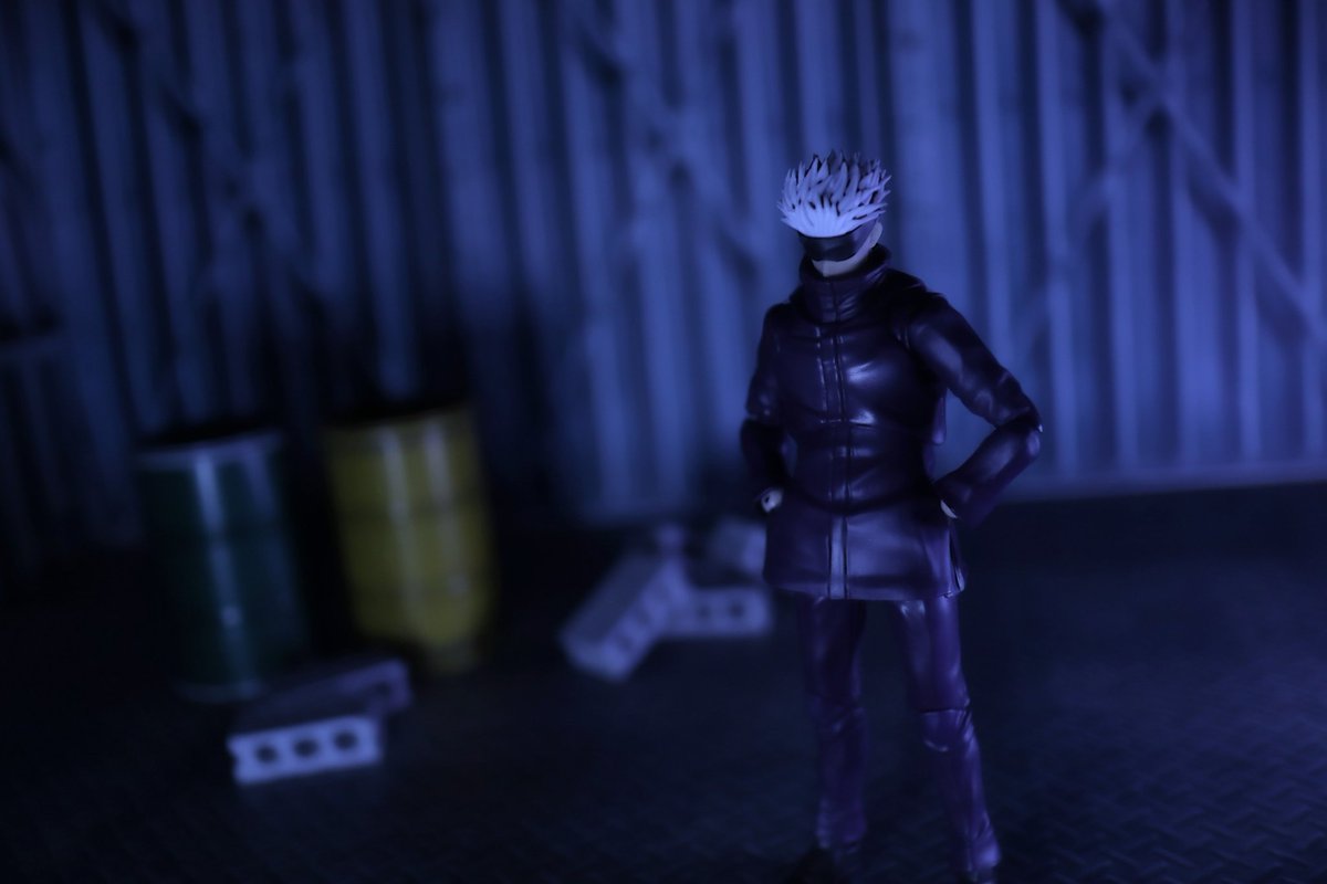 フィギュアのひと フィギュアーツ 五条先生です スタイルバツグンで動かしやすくて 素顔イケメンです オモ写 呪術廻戦 五条悟