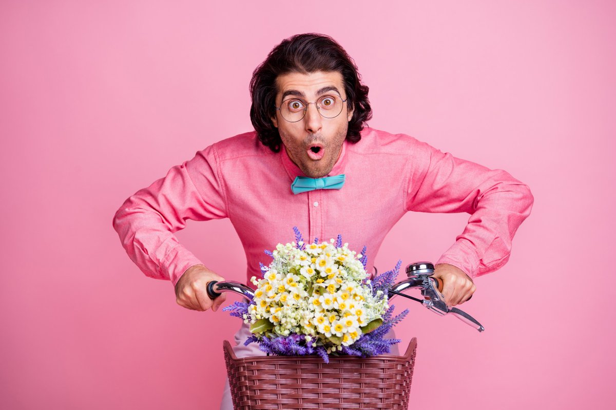 Die Frühlingssonne lacht. Geniesst ein rosarotes Wochenende und schaut mal hier vorbei velohannover.de/rosarotes-woch…
Vergesst auf eurer Tour nicht den Fotoapparat. Viel Spaß. #stadtradelnregionhannover