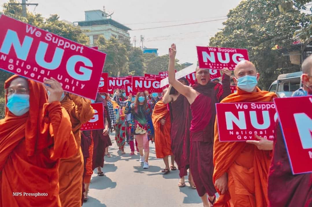 Phyu Lynn Cho (@phyulynncho1) on Twitter photo In #Mandalay:
Pro-democracy Buddhist Monks protested in support of our legitimate government <a href="/NUGMyanmar/">National Unity Government Myanmar</a> instead of the #MyanmarMilitaryTerrorists coup junta on #Apr25Coup.
#WhatsHappeningInMyanmar
#ASEANsupportNUG pic.x.com/JHfRmGnY1r In #Mandalay:
Pro-democracy Buddhist Monks protested in support of our legitimate government <a href="/NUGMyanmar/">National Unity Government Myanmar</a> instead of the #MyanmarMilitaryTerrorists coup junta on #Apr25Coup.
#WhatsHappeningInMyanmar
#ASEANsupportNUG pic.x.com/JHfRmGnY1r