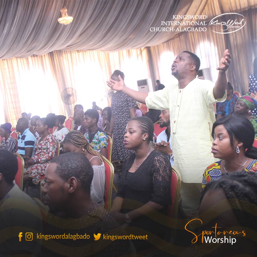 kicalagbado's tweet image. More moments from #spontaneousWorship...