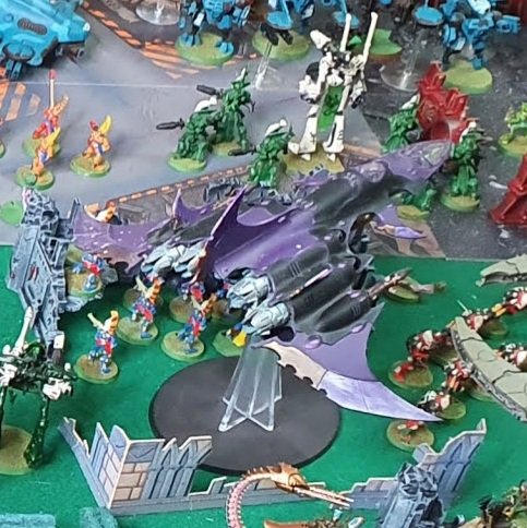 I made peace with Dark Eldar, waited a long time for their new codex (12 years ?), Loved having more lore and played them on a regular basis.But one day, after a stupid accident, I broke all the flying bases of my many raiders and reavers. I stored and stopped using them! 8/9