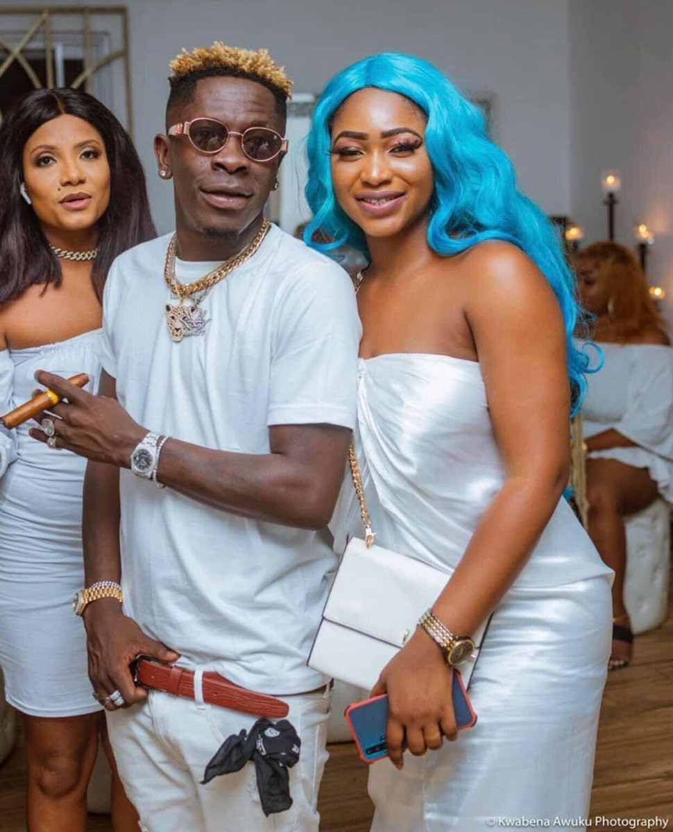 Seeing #MoreLoving making numbers in UK 🇬🇧, USA 🇺🇸 makes me proud of Shatta Movement fan’s worldwide, big shout to <a href="/realdjfrass/">DJ Frass</a> the song blow up 🔥🔥🔥🔥  #GOGALBUM