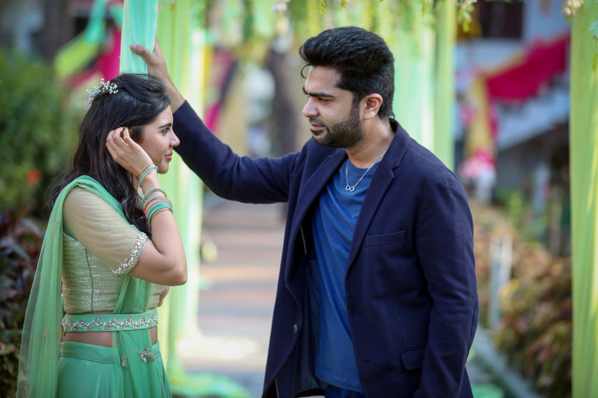 AKASHSTR19's tweet photo. #Maanaadu Cute pair 😍❤️

Thalaivan @SilambarasanTR_ &amp;   @kalyanipriyan ❤️😘 https://t.co/tLKWbGjMAD