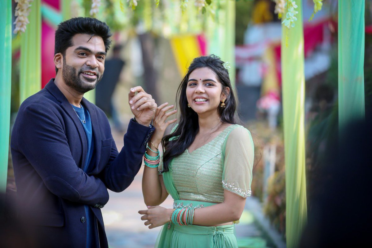 AKASHSTR19's tweet photo. #Maanaadu Cute pair 😍❤️

Thalaivan @SilambarasanTR_ &amp;   @kalyanipriyan ❤️😘 https://t.co/tLKWbGjMAD