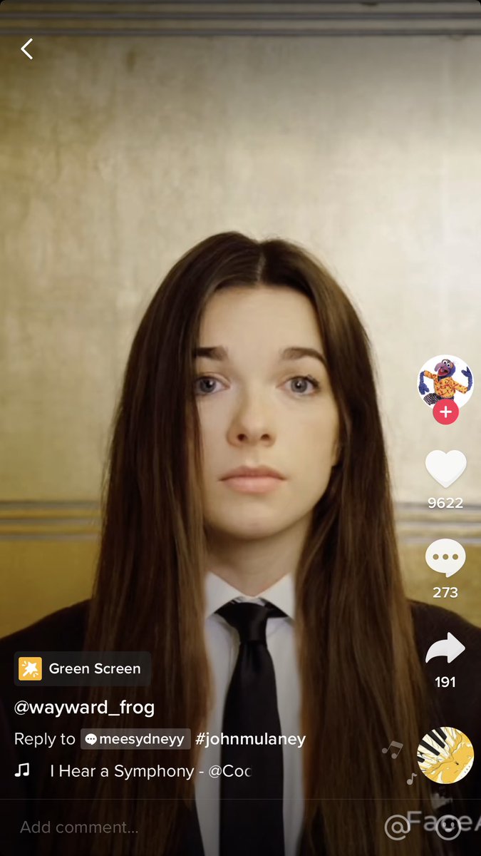 asheyice's tweet photo. @StevieWLevine looks like john mulaney as a girl https://t.co/PkqNNf8L7d