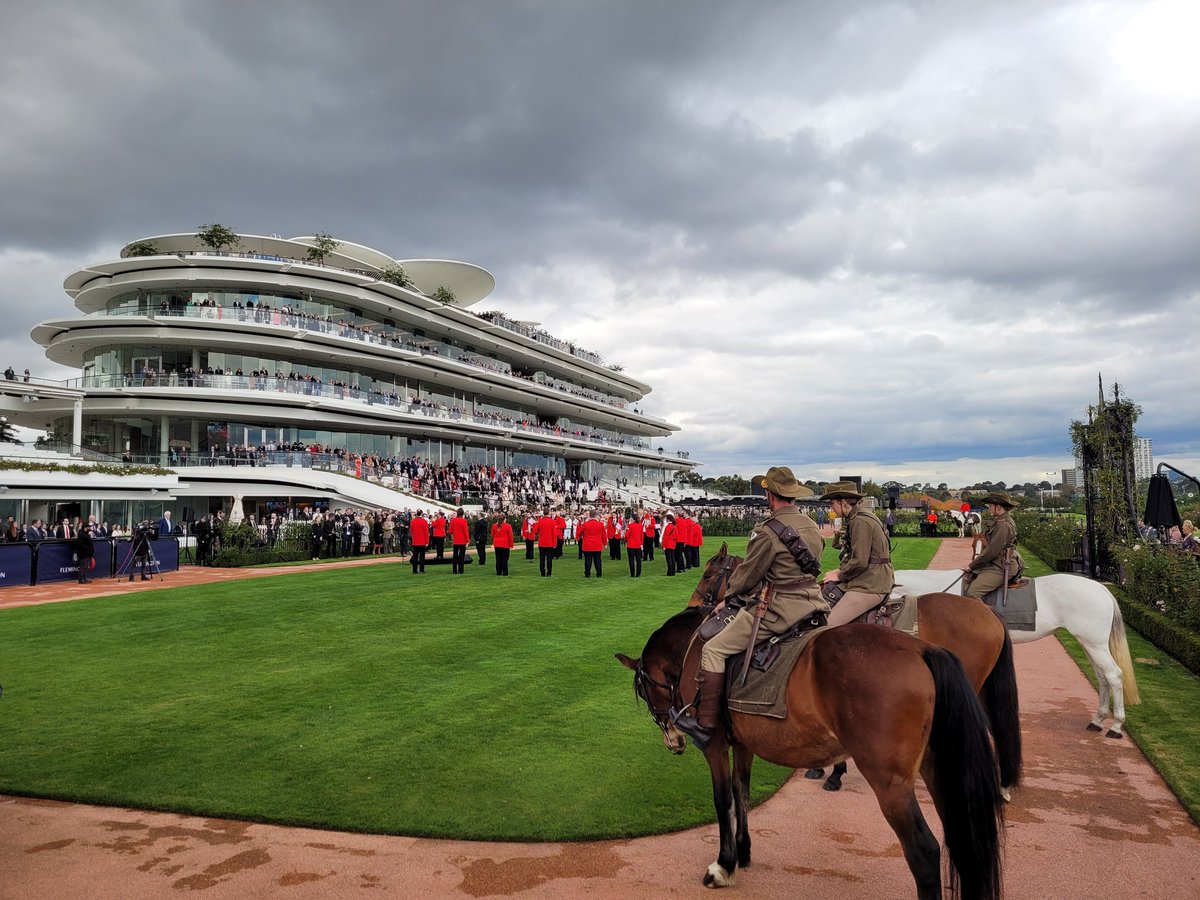 _GTrain_'s tweet photo. Great to be back @FlemingtonVRC  today, and a fitting tribute to the brave men and women who sacrificed everything so we can enjoy a beer and a bet and so much more #AnzacDay2021 https://t.co/9QjHIMGFKe