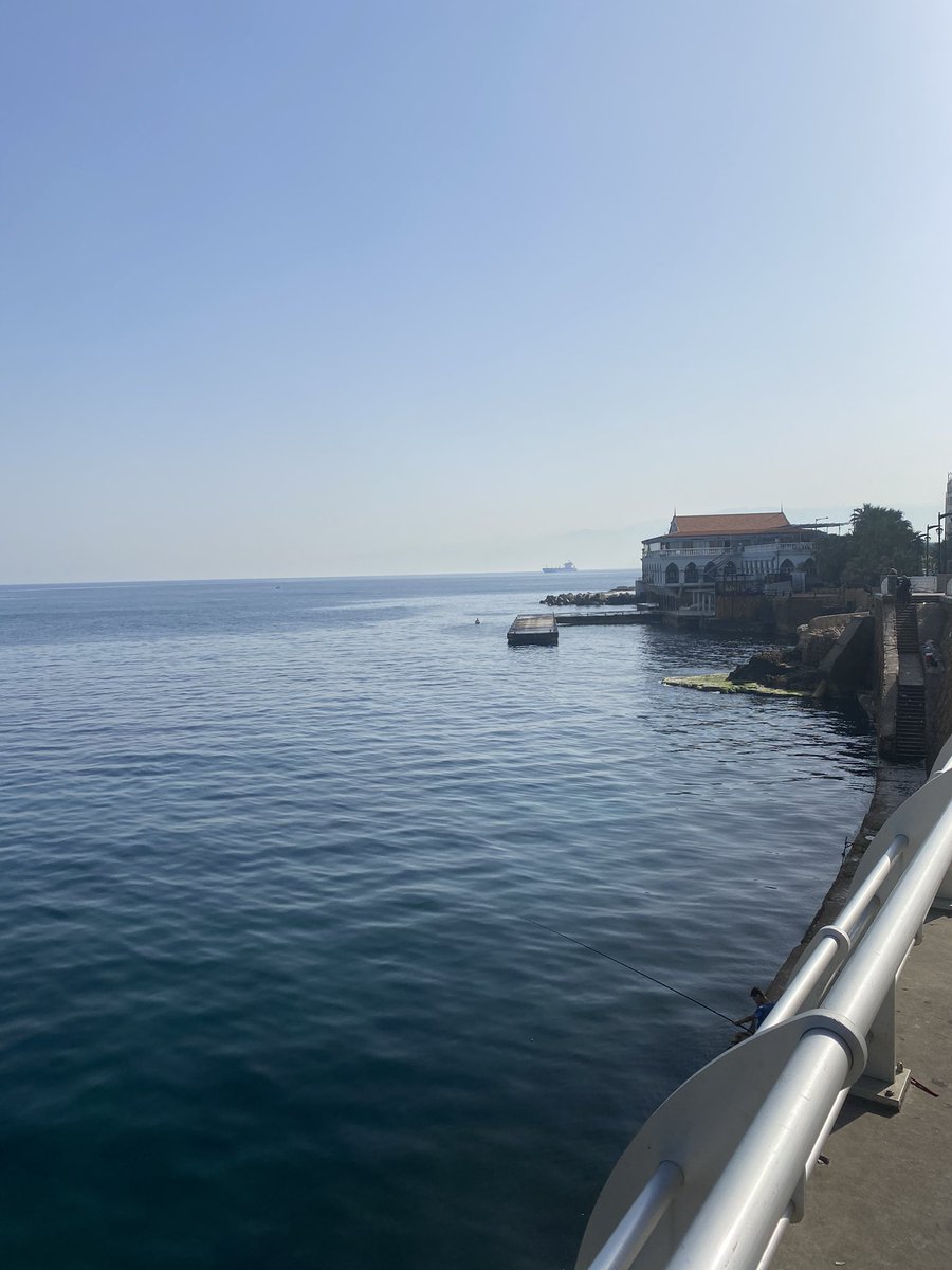CaroCygnusx's tweet photo. “Quand j’ai besoin de bleu,
Quand j’ai besoin, de bleu, de bleu,
De bleu de mer et d’outre-mer,
De bleu de ciel et d’outre-ciel,
De bleu marin, de bleu céleste”
#Beirut
#SpringTime
#Lebanonspring https://t.co/MzYvpikCJ3