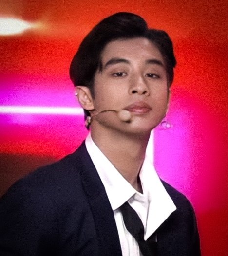 HerzRein's tweet photo. Mikki claver you look so cool huhu

SummerHOTawan WithBGYO
#ASAPSummerWithBGYO 

THE LIGHT MV 3MVIEWS
#TheLightGoHigher @bgyo_ph https://t.co/TqEZSjwWH8