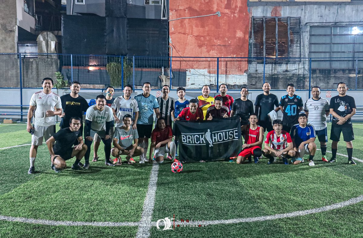 BricksMedia_ID's tweet photo. Jumat (23/4), BFC dan @BricksMedia_ID bekerjasama mengadakan fun mini soccer episode perdana di Pitch98 Kemang, Jakarta Selatan.

Mau join? Langsung aja follow dan dm Instagram @id.bfc untuk dapat informasi lebih lanjut.

cc @suarasupporter 

Berikut momen-momen keseruannya : https://t.co/rzDblzQVrm