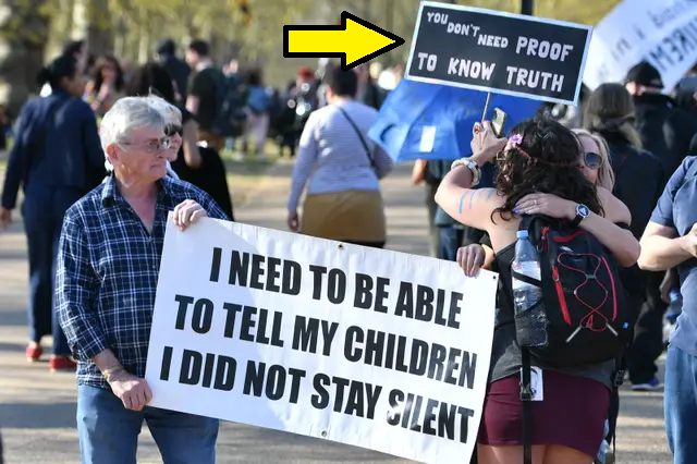 This banner raises some important epistemological questions... 
#CriticalThinking

Source: standard.co.uk/news/uk/hyde-p…