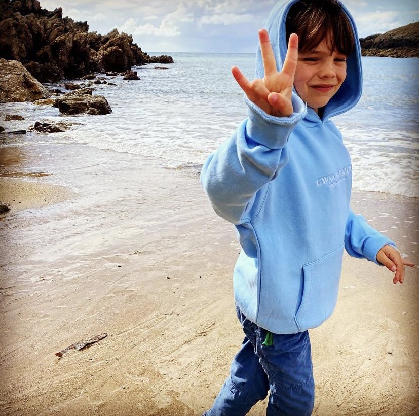 GwnaHarbour's tweet photo. Put your phone down and go and enjoy Sunday 🤩
Picture credit @boheme_photos1
#crossthebridge #findyourplace #cablebay #rhosneiger #anglesey #visitanglesey #visitwales #ynysmôn #carumon #discoveranglesey #angleseybeach #angleseyholiday #angleseymemories #familytime https://t.co/BmYT9OKwMm