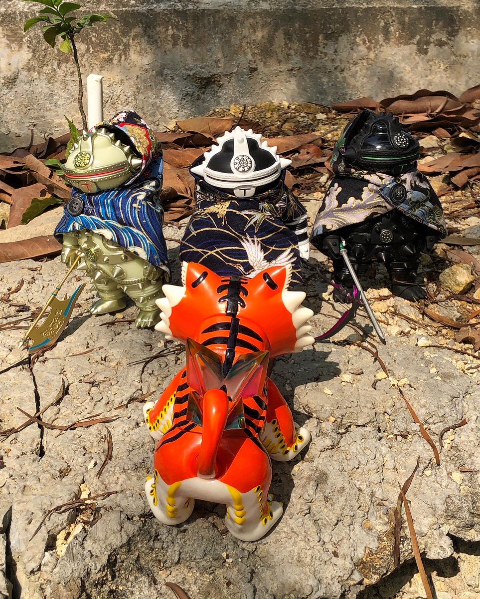 Songorr2's tweet photo. 🌈☀🤖️🐯🔥 親親大自然 🔥🐯🤖☀️🌈
#臣膠遊記 #songorrhiking #神秘的な古代の武器 #ともだち初号機 #遮光器土偶 #土偶 #ソフビ #Sofubi #tomodachifirstmachine #softvinyl #bjjtiger #ソフビ #biitigerlottery #tiger #jaejungbeck #白宰仲 @rentarof https://t.co/S1SfBKVCQ1
