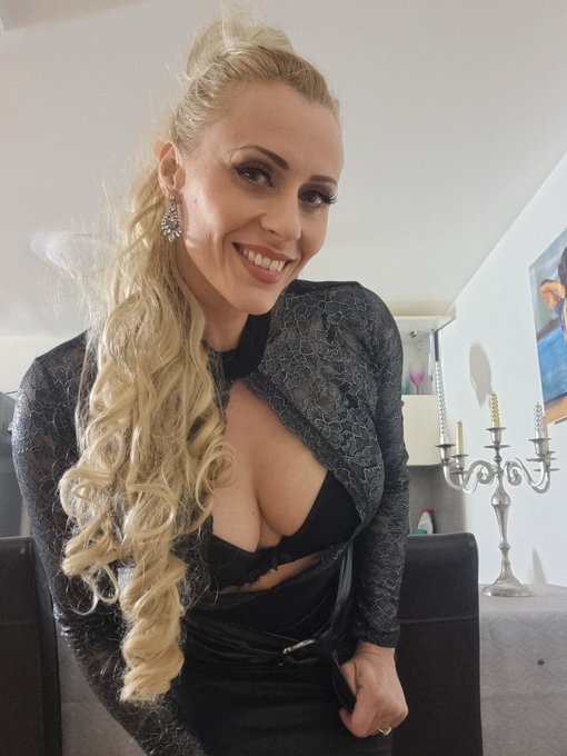 Never stop working #analfanatic #analqueen #prolapse #porn https://t.co/JiCbIWpH2v<a href="/tag/analfanatic"class="tags">#analfanatic</a><a href="/tag/analqueen"class="tags">#analqueen</a><a href="/tag/prolapse"class="tags">#prolapse</a><a href="/tag/porn"class="tags"><span>#porn</span></a>