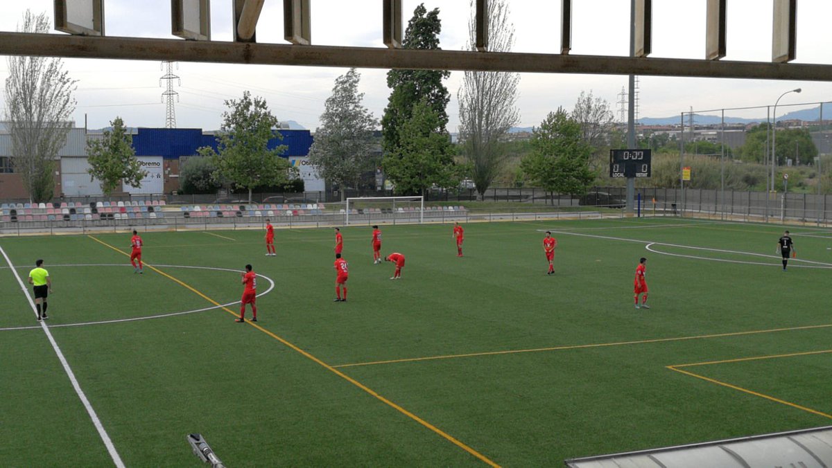 Los nuestros ganan 1-5 a <a href="/StaMariaMiR/">Santa Maria Montcada</a>. Una excelente segunda parte nos hace acercarnos a los primeros puestos. Goles de Abdel(x4) e Yassir. Semana que viene contra <a href="/laromanicafc/">LA ROMÁNICA F.C.</a>. Vamos rojos!🔴🔴

#3cat6
#pajaril
#manita