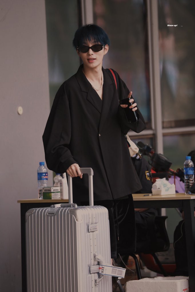 OSCARWANG_TH's tweet photo. 20210425 🍊

© https://t.co/hj0X8p65QC

(📸) เดินทางปลอดภัยนะ ขอบคุณที่ทำงานอย่างหนัก เราจะเดินไปกับออสต่อ ✨

#CHUANG2021  #创造营2021 #OscarWang #Oscar #ออสการ์ #奥斯卡 https://t.co/r0DV7tJbUx