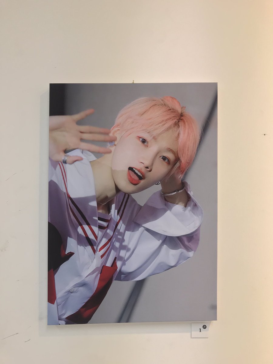 kittynew__'s tweet photo. 액자 하나하나 다 너무 좋아서 그냥 앓는 소리만 내다 온... 그냥 다 제가 인수하고 싶어요 매일매일 전시회 하게...ㅠ.ㅠ 최고 앞으로도 예쁜 찬희 많이 담아주세욧!!! ◡̈
#For_new https://t.co/xV4Q3HnWQC