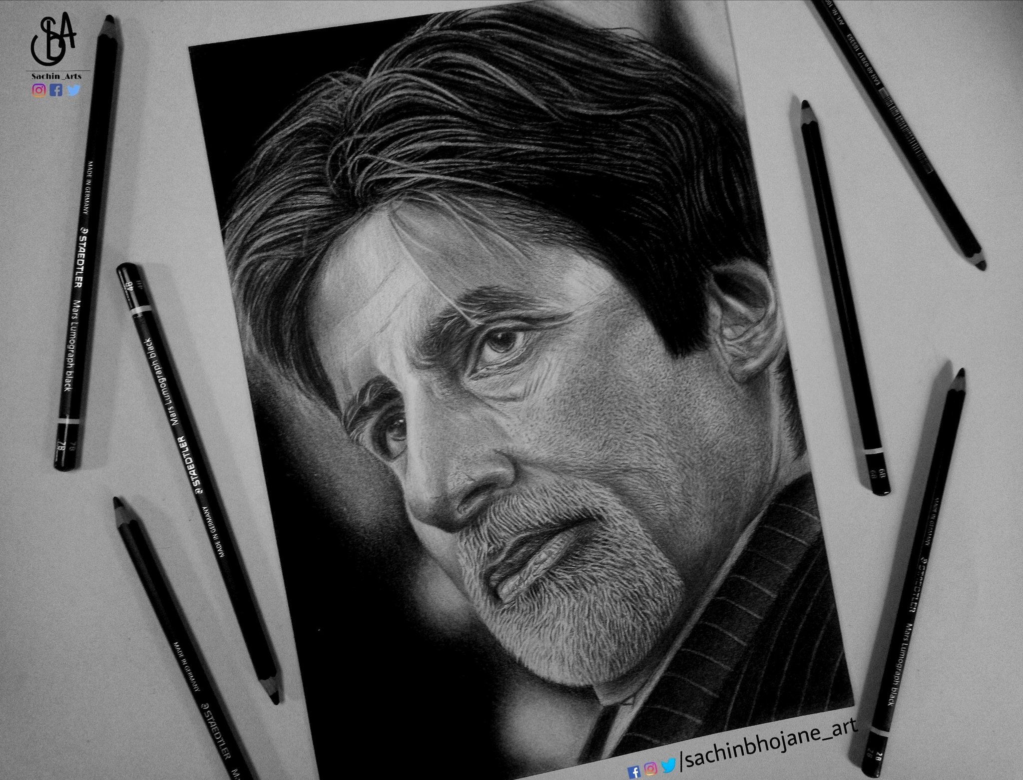 Pencil Sketch Of Actor Amitabh Bachchan - Desi Painters