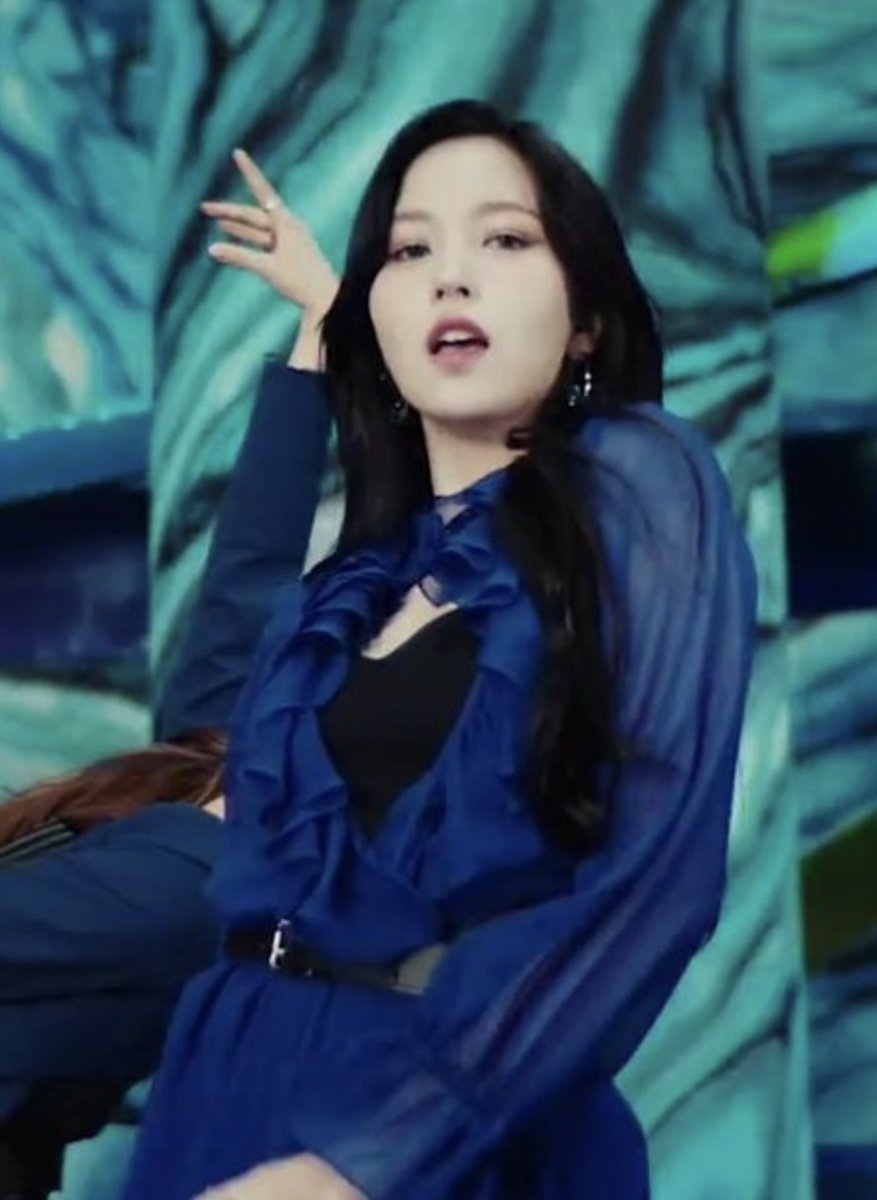 芸能人の私服 衣装情報 Twiceのmina ミナ さん Kura Kura Mv で着てたワンピース Twice Mina 詳細はこちら T Co 2ta3dxcctp