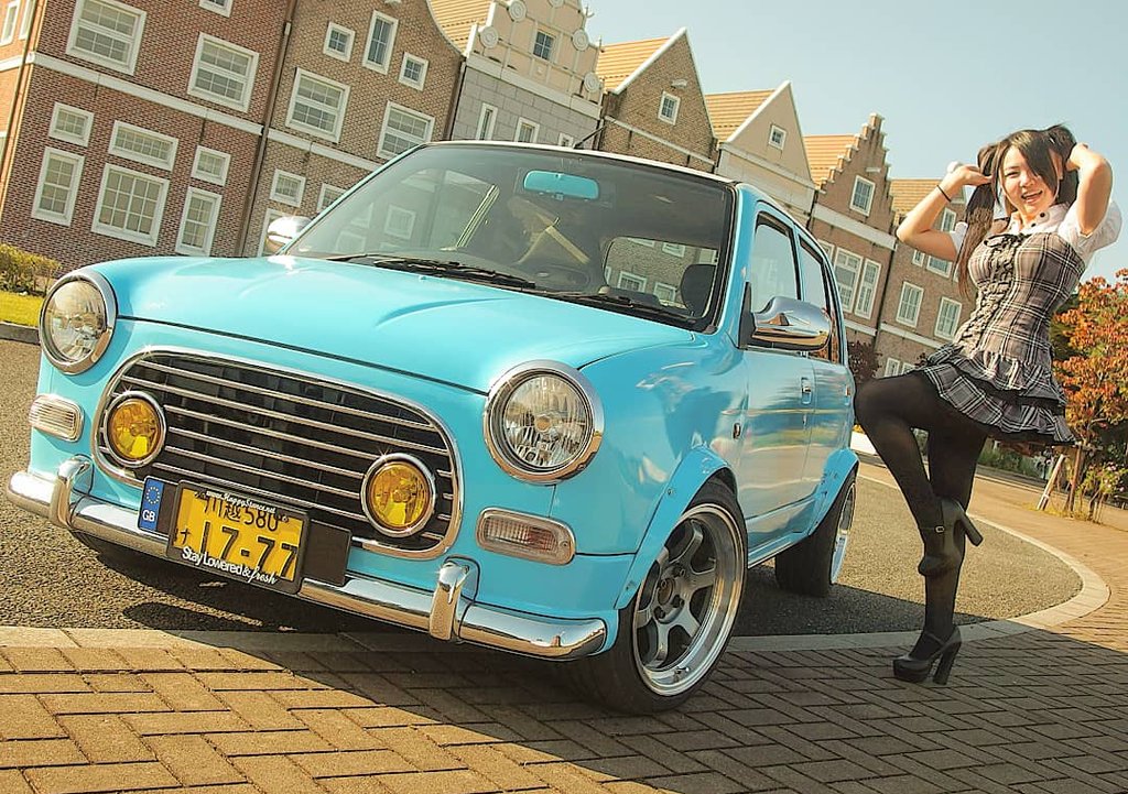 Halca Amamiya Youtubeにミラジーノの缶スプレーでオールペンの作業動画にアップしました W もう8年半前になるんですね 笑 結婚式後まで我慢してやりました W 懐かしい 笑 色々改善され シエンタのオールペンに繋がって行きます W