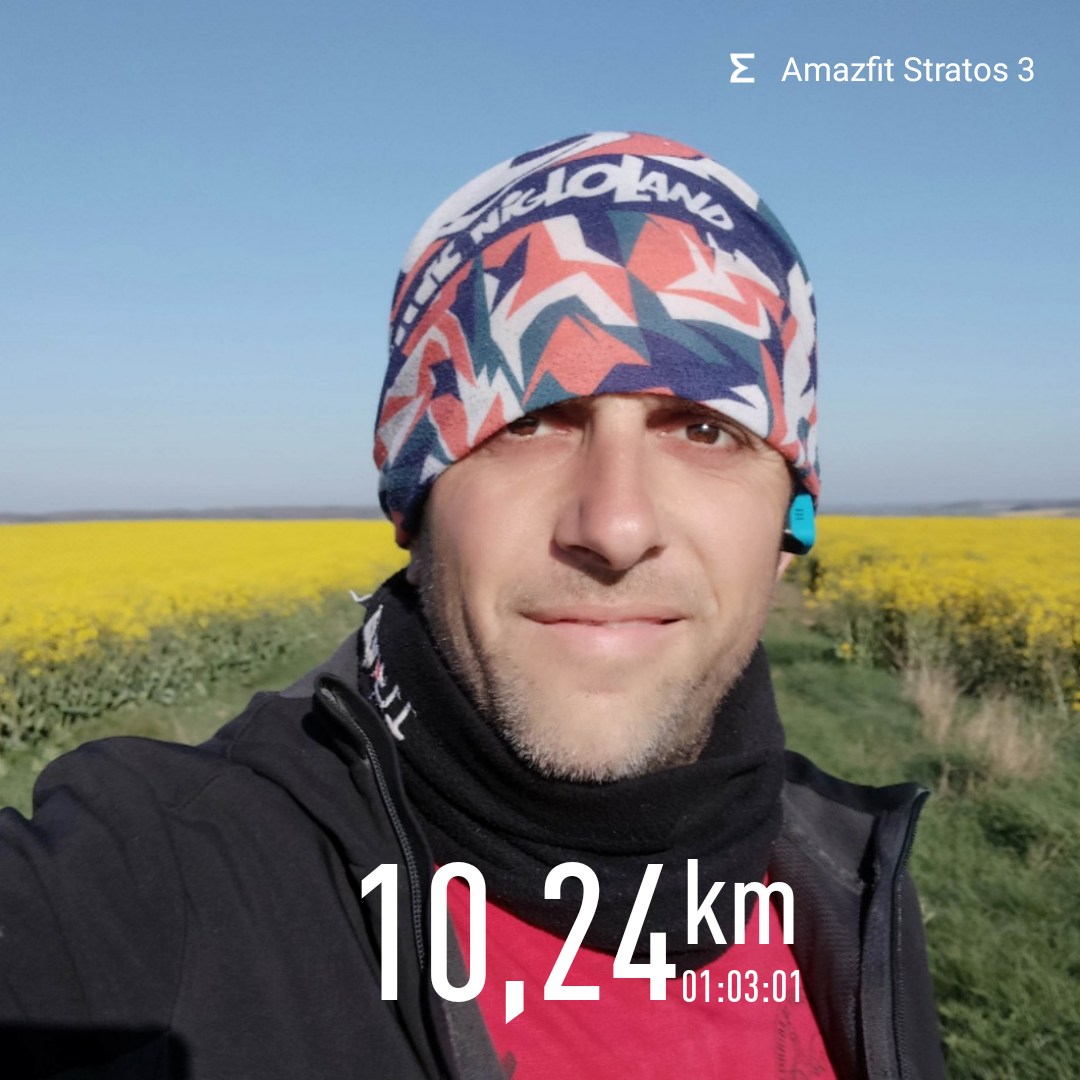 AntoineM08's tweet photo. #running en chercheur d'or au milieu du colza, dimanche pas motivé = run dans les champs pour un peu d'huile dans le moteur #locavor #locarun reco #podcast @RMCrunning
Sur l'UTMB et @SemiParis sur les bienfaits du running, ne pas oublier le plein de vitD, le bol d'air, etc ... https://t.co/U8Dx0iYz7X