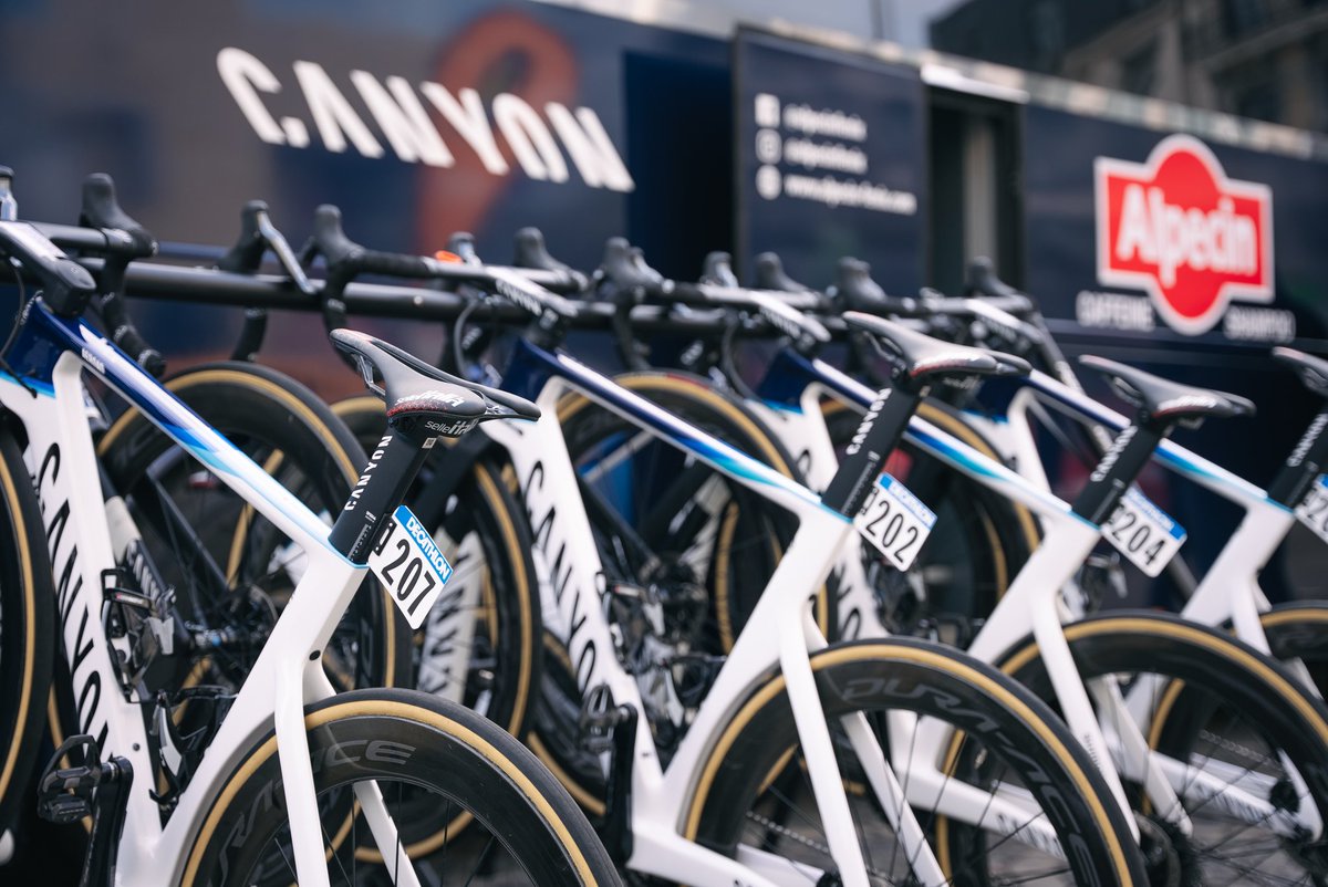 🇧🇪 #LBL

🚩 10:00, the riders are off! ✌️