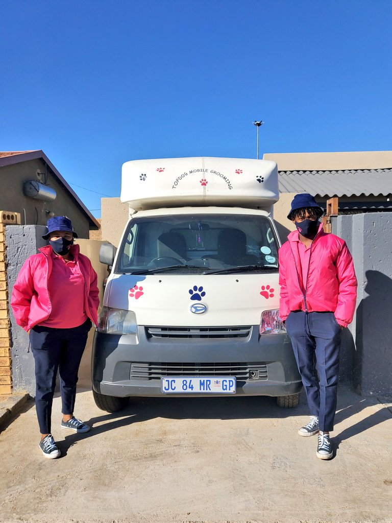 MantsoePout's tweet photo. Guys!!! I found the most amazing pet grooming company in Soweto! TopDog Mobile Grooming exceeded my expectations! Our baby was so happy! If you're in and around Soweto, give them a call. They're brilliant! 062 981 4128 https://t.co/O5BlpDao2x