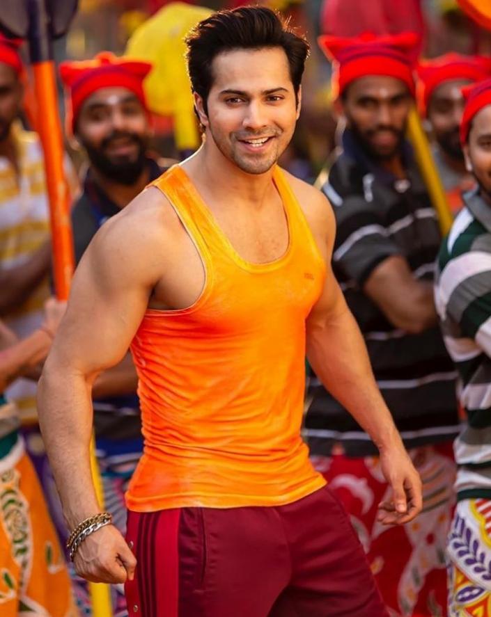 imshiva17's tweet photo. Youth Icon #VarunDhawan 
birthday trend gets a 
record of massive 123K tweets🔥

The Most Tweeted Tag for any Young Generation Bollywood 
actor of all time... @Varun_dvn https://t.co/mlKv5IPVDO