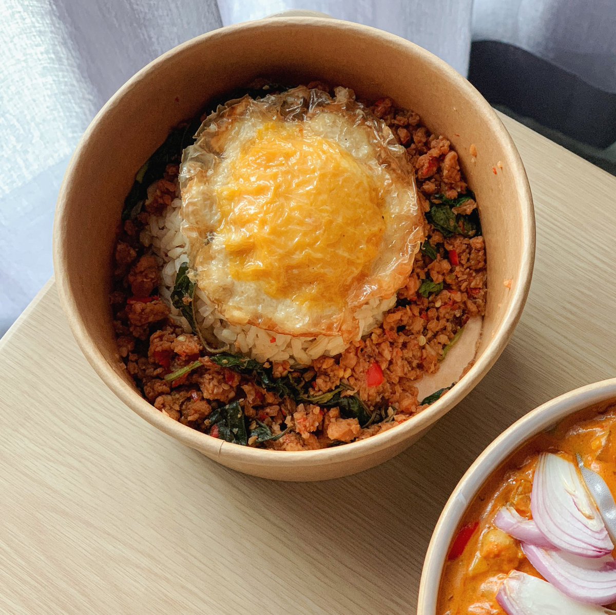 bestinmindmy's tweet photo. ตื่นแล้วกินข้าวกัน ชี้เป้าร้านอาหาร Vegan  Plant based food  อร่อยมากราคาไม่แพงชอบ packaging มากใส่ใจสุดๆเมนูไม่น่าเบื่อเลยลองเป็นคนใสๆรักสุขภาพก็ไม่แย่นะ🤣 🤍 ปล.ซื้อเองไม่no sponsor 
📍พิกัด Let me healt You (FB/IG)
#บนเตียงดารา #รีวิวของกิน #health #plantbasedfoo #อาหารคลีน https://t.co/ga2LQDLeKd
