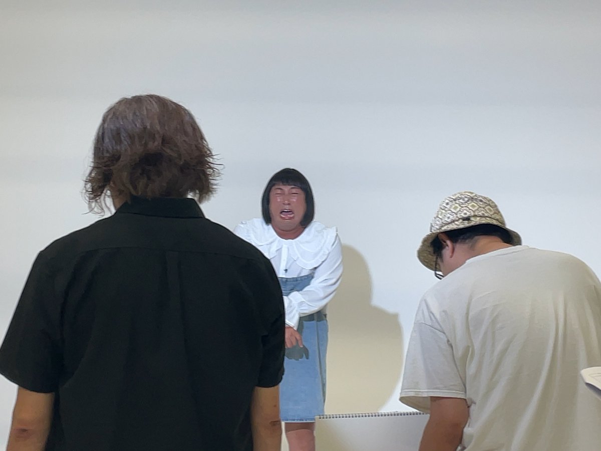 mpupjp's tweet photo. ロバート秋山新ネタのオフショットを公開！

「○○がイヤだ！」
子供のイヤイヤ期をテーマに新ネタを披露！まだ見ていない方はぜひご覧ください！

今後もオフショットなど投稿していくのでアカウントのフォローとチャンネル登録をお忘れなく！  
https://t.co/u8K2OFV5Lv 
#ロバート秋山　#秋山竜次 https://t.co/2Ptxmnfs6y