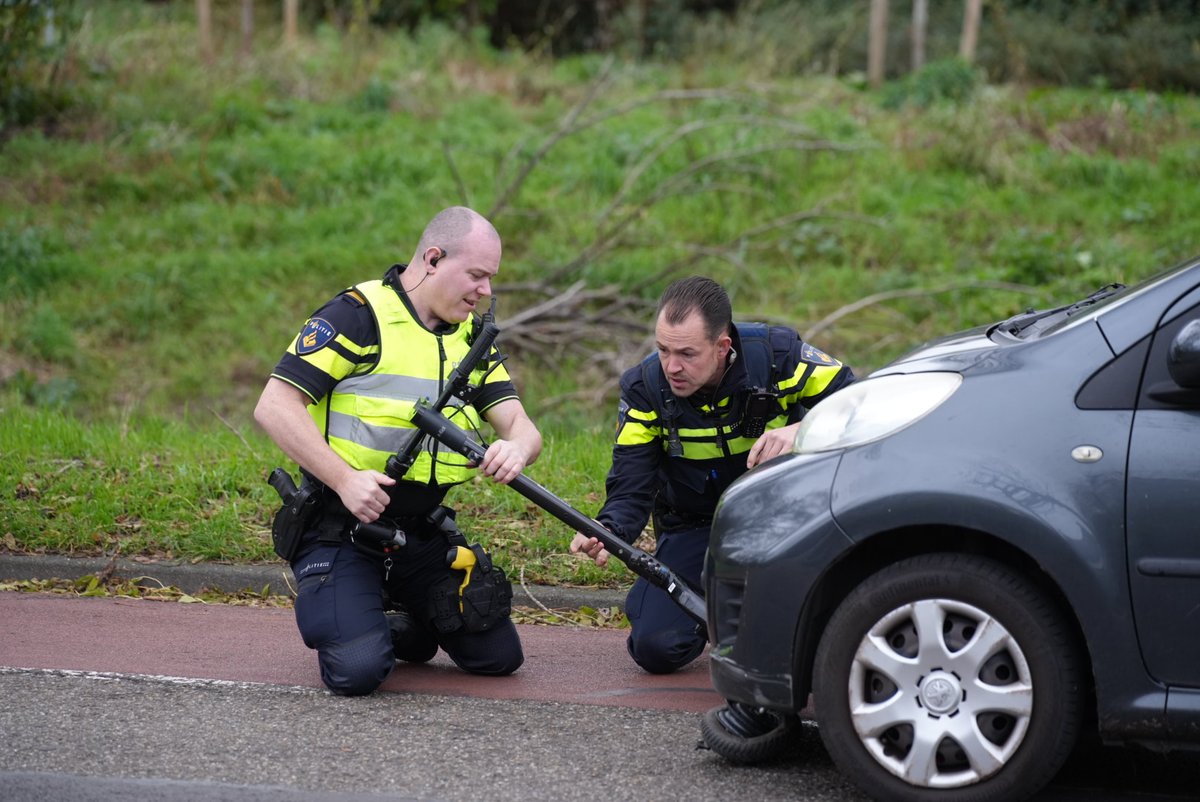 GLOCALmedia112's tweet image. HOORN - Meisje op zebrapad de Torenwachter geschept door automobilist. Het meisje op een step wilde het zebrapad ter hoogte van winkelcentrum de Huesmolen oversteken... 
Link 👇 in de reacties 

#glocalmedia #prio1 #westfriesland