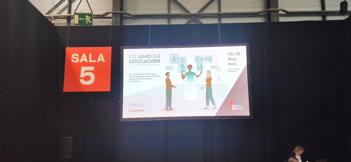 iaferre's tweet photo. En @SIMOEDU_  ya! En un ratito presentamos el proyecto de #fp de digitalización y gamificación del factor humano en plantas químicas #digitaltwinboxes

Gracias @educacion3_0

 @digitaltwinbox https://t.co/HZWyrrqdjh