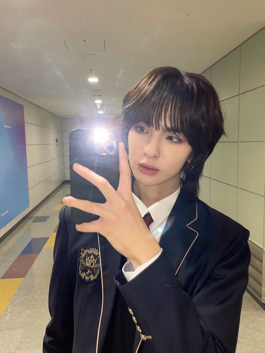 [#뮤]

학교가고싶다🏫

#EPEX #이펙스 #MU #뮤