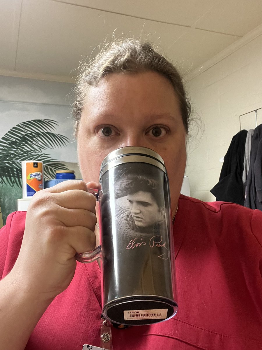 epurresley's tweet photo. Good morning, E fam! Bed hair and coffee is how I’m rolling today. Have a great Wednesday! ❤️🥰😬 https://t.co/ziqNEvDvJs
