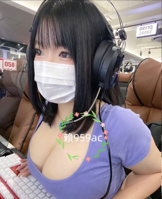 tw55845's tweet photo. #臺中 #8000一節 #12k兩節
小野160/F/46/22歲
#F奶淫蕩小騷貨  #童顏巨乳 小隻馬 
小小身軀大大的能量 調情很會  超會配合 
#哥哥想要的快樂妹妹都能帶給你哦！！！ https://t.co/qZGQZtGeLJ