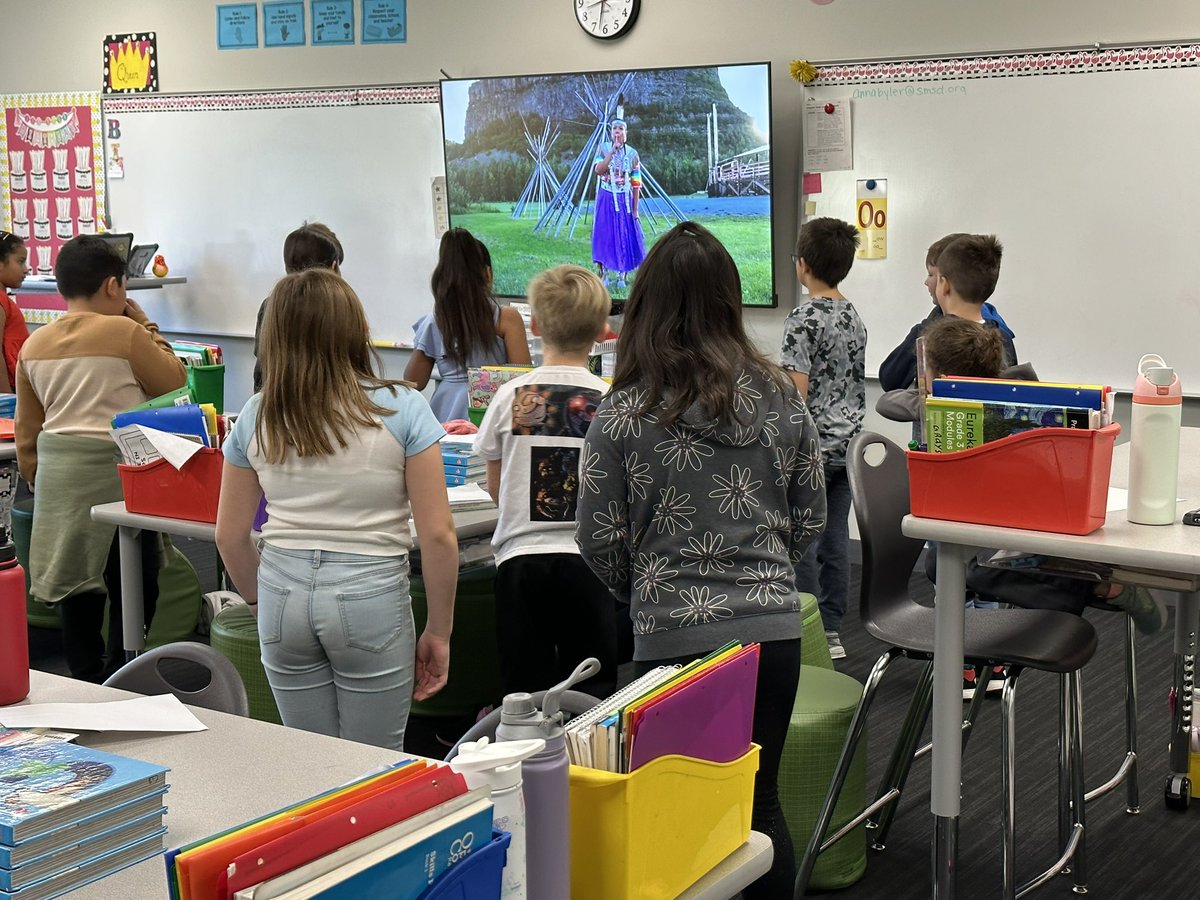BylerHasClass's tweet photo. Learning how to powwow dance during #morningmeeting for #nationalnativeamericanheritagemonth 
@DiemerEagles https://t.co/urpXaALhX3