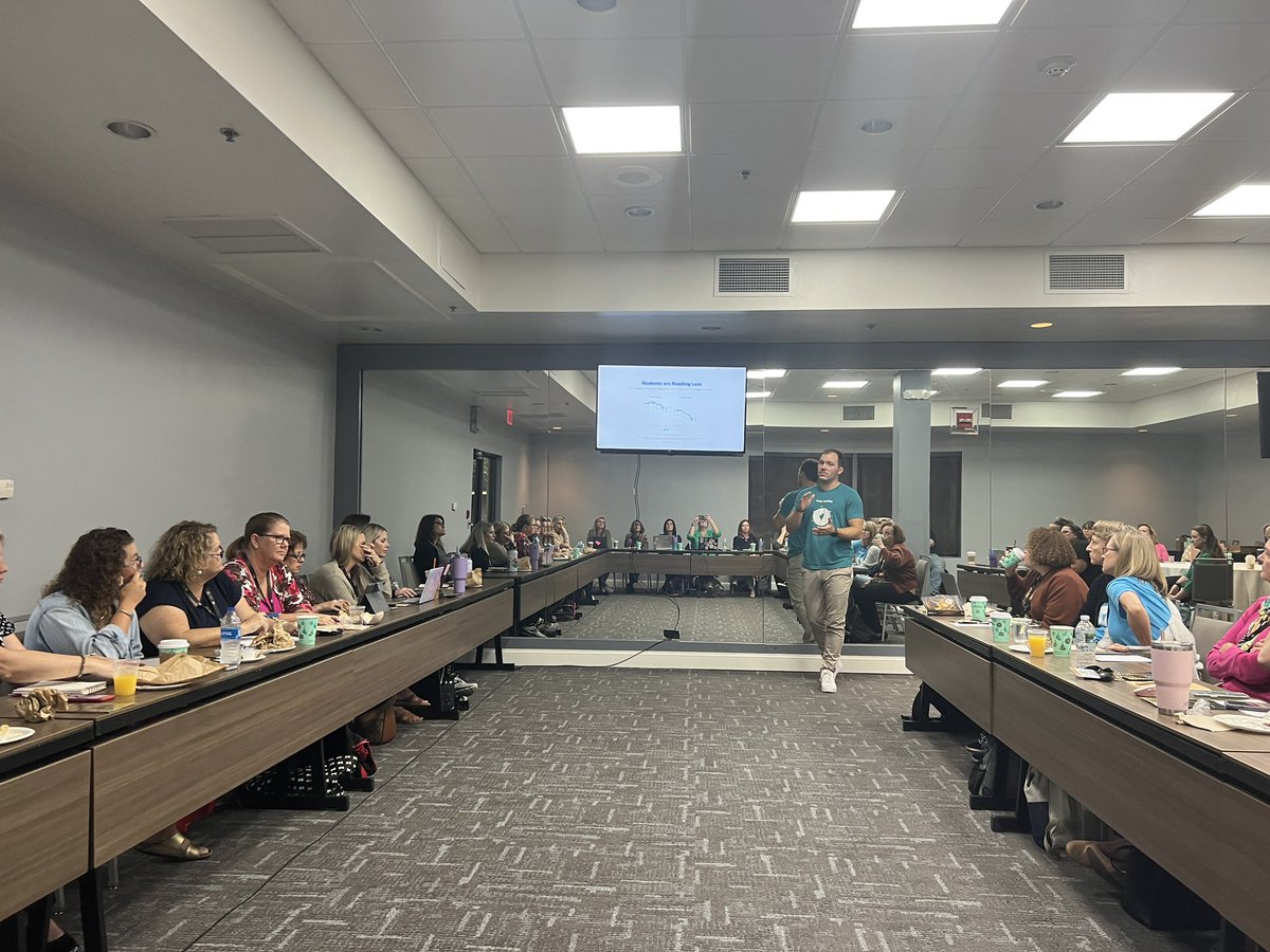 Michelle C. Jarrett tweet media