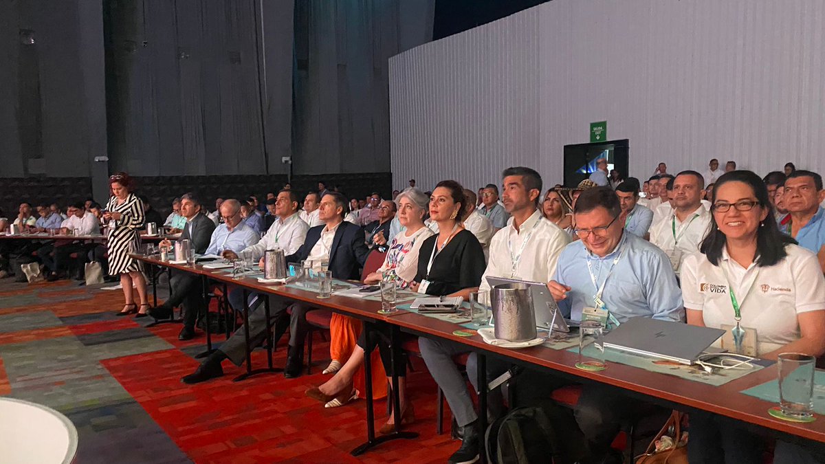 APCColombia's tweet photo. Hoy, en Cartagena, nuestra directora general @EleoBe presenta nuevas formas de financiación para la Cooperación al Desarrollo, en un evento organizado por @Findeter para discutir temas en pro del desarrollo y crecimiento territorial #TransformarRegionEs https://t.co/RVblXaPhm7