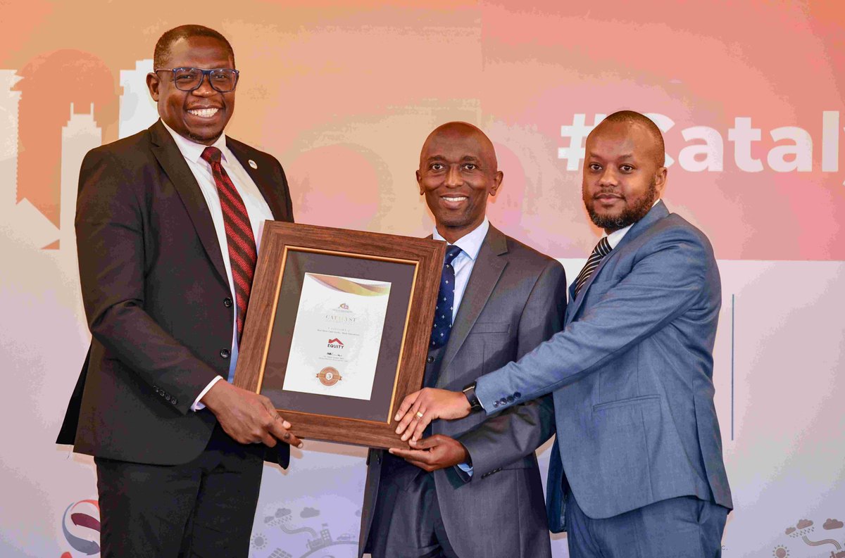 KeEquityBank's tweet photo. In addition to the 2 categories, Equity also took the 1st runners-up place in 2 award categories, namely, ‘Overall Winner’ and ‘Best Client Case Study- Commercial’ #EquitySupportingMSMEs #SustainableFinance #MSMEFinancing #Innovation #CatalystAwards https://t.co/DgC971rZDi