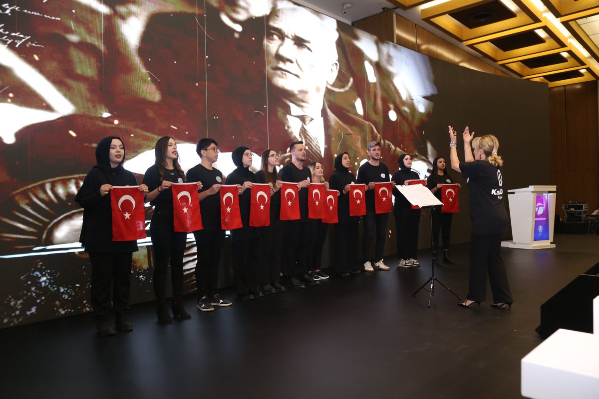 TBDKayseri's tweet photo. TeknoVizyon sahnesinin kıymetli misafirleri -10
Genç Kalder Topluluğu https://t.co/E2GaiZfcwr