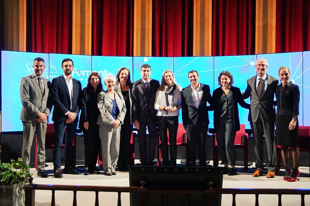 Ayer fue un día importante en lo profesional y especial en lo personal.
Estoy convencido que quienes asistieron se dieron cuenta de la emoción y el cariño que sentimos desde la Fundación hacia clientes, colaboradores y miembros de la fundación.
<a href="/saludypersona/">Salud y Persona Fundación</a>  <a href="/FomentTreball/">Foment del Treball Nacional</a>