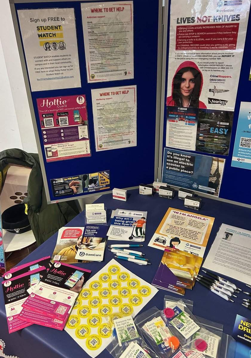 🤗 Yesterday, we were delighted to be invited to <a href="/N_HertsCollege/">North Hertfordshire College</a> to talk to students about #HollieGuard and how it can help to provide reassurance when travelling alone, particularly during this time of year.

💜 It was also great to catch up with our partners at <a href="/HertsPolice/">Herts Police</a>!