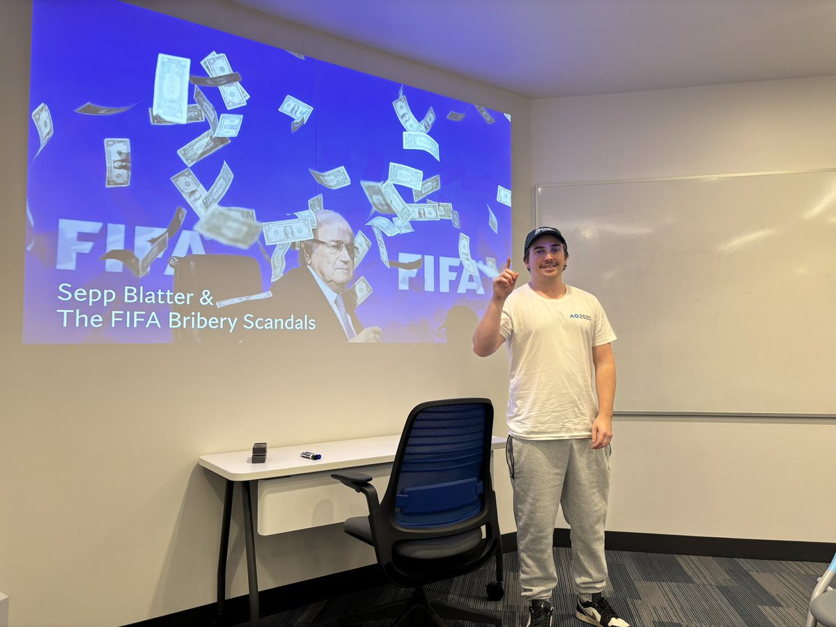 SentheSportsLaw's tweet photo. Last nights #studentpresentations were a knockout! A huge thank you to Riley Hanson, Nathan Bridewood, and Josh Iacobelli for enlightening the class on the world of FIFA, the Olympics, and the UFC! 🥊 @SentheShanthi @WindsorLaw https://t.co/bvDBIKdOre