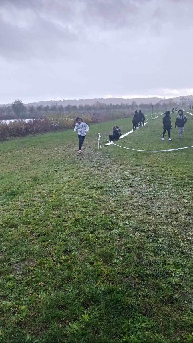 Les élèves de l’UNSS du Cousteau aux compétitions départementales de cross !