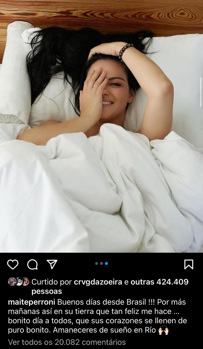 vascaodazoeira's tweet photo. A TORCIDA DO VASCO É SURREAL 
INVADIRAM O INSTA DA MAITE DE REBELDES KKKKKKKKKKKKKKKKK

 Foto 1: postada a 2 dias atrás, 570 mil likes e 9.200 comentários 

Foto 2: postada a 2 horas atrás, 424 mil likes e 20.800 mil comentários 

KKKKKKKKKKKKKKKKKKKKKKKK
EU AMO SER VASCO https://t.co/eajHDDdmsF