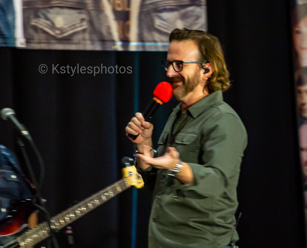 kstylesphotos's tweet image. Happy Birthday @KingsOfCon! Thank you for the continuous laughs! 

#CreationJax #SPNFamily #kingsofcon #RichardSpeightJr #RobBenedict #kstylesphotos
