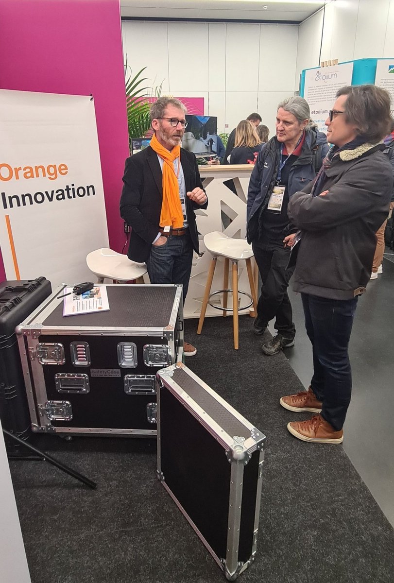 👍👏 Bravo Gregory et #OrangeEvents ! Que de chemin parcouru pour cette solution géniale qui est tellement nécessaire ...
⬇️ ci dessous, présentation @regionbretagne, @TreJerome
pendant la DigitalTech du @Le_Poool fin 2022